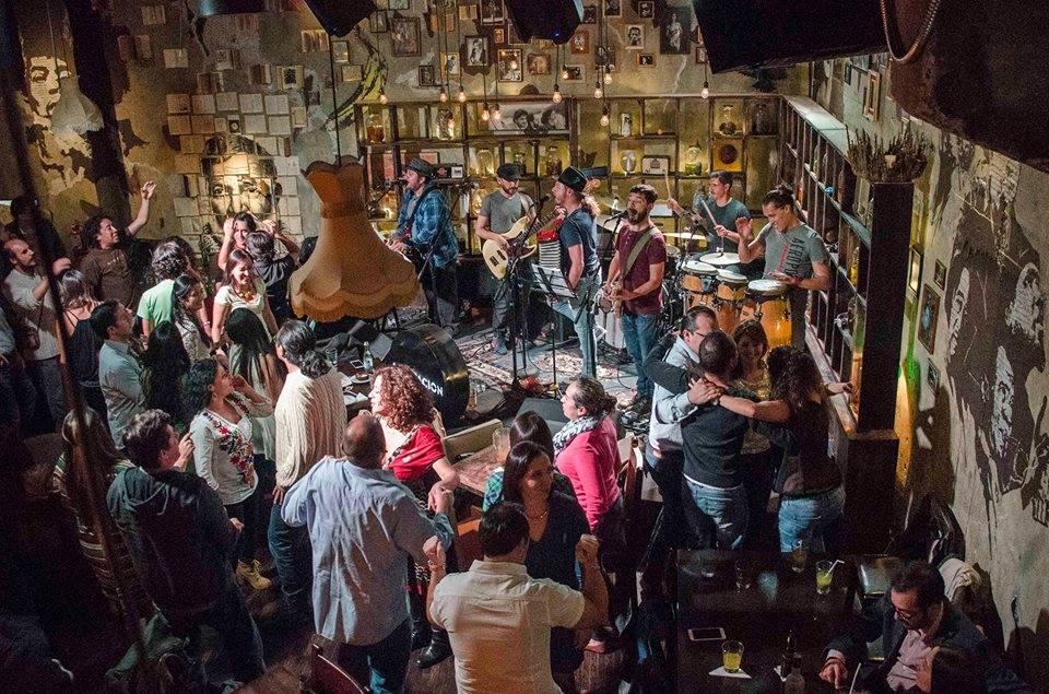 Cover image of this place La Estación