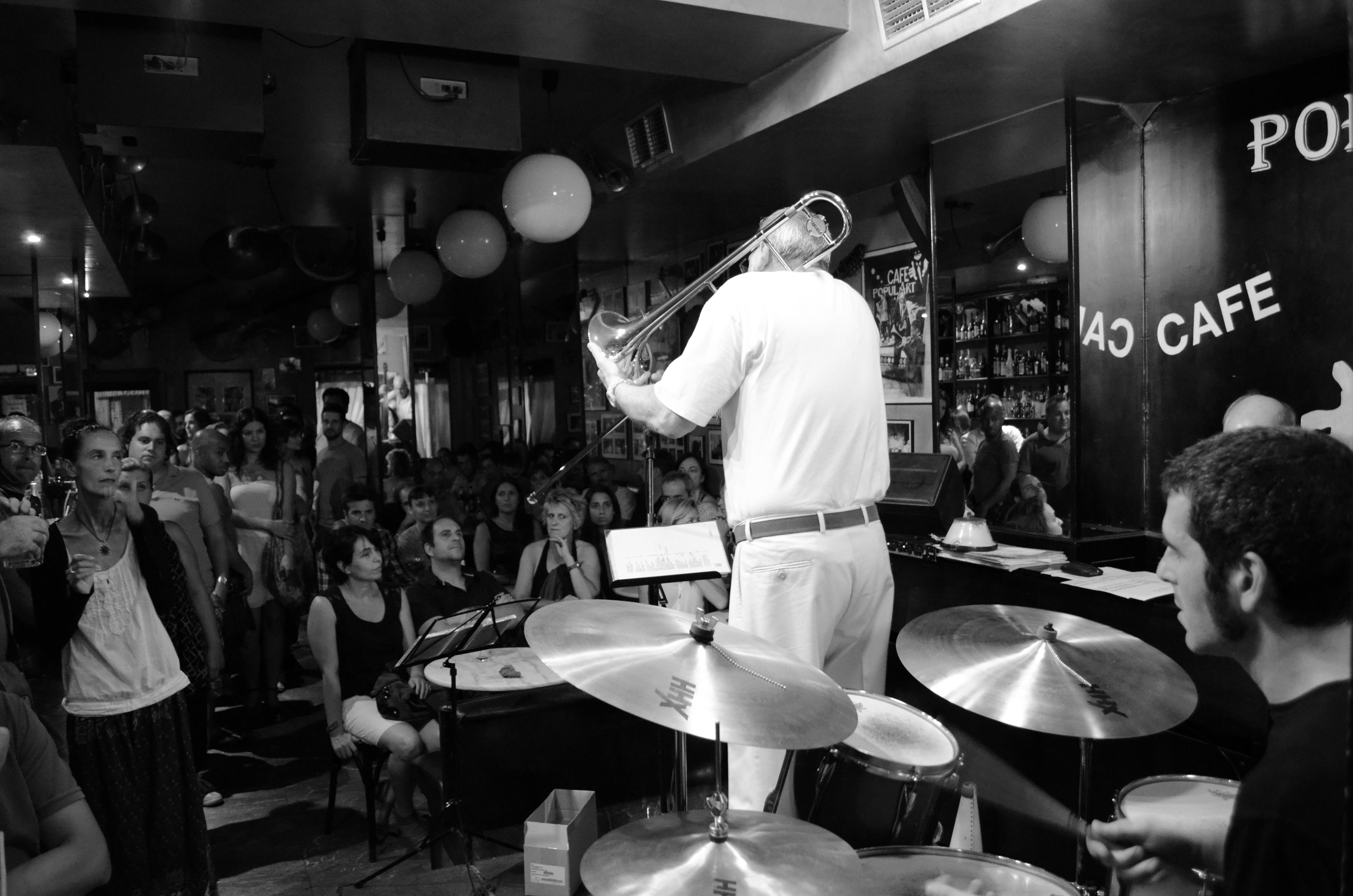 Cover image of this place Café Jazz Populart