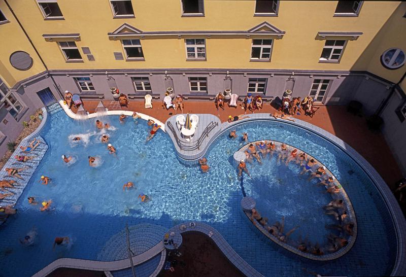 Cover image of this place Szent Lukács Gyógyfürdő és Uszoda