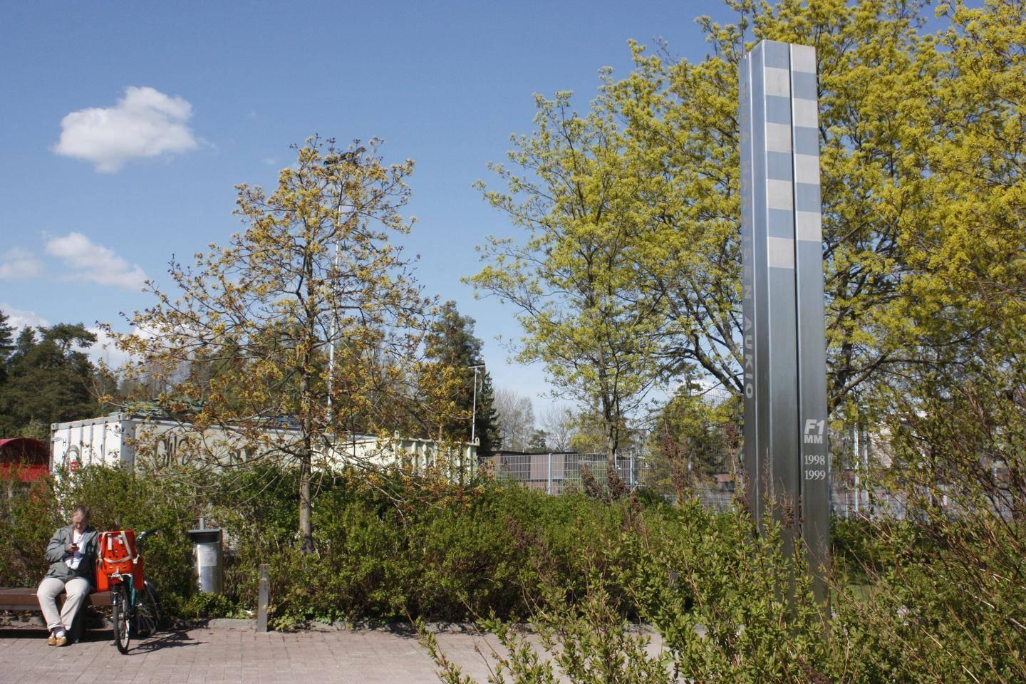Cover image of this place Mika Häkkisen Aukio