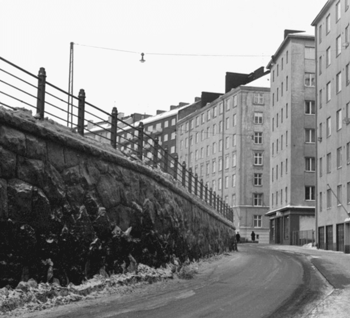 Cover image of this place Torkkelinmäki's Stone Walls