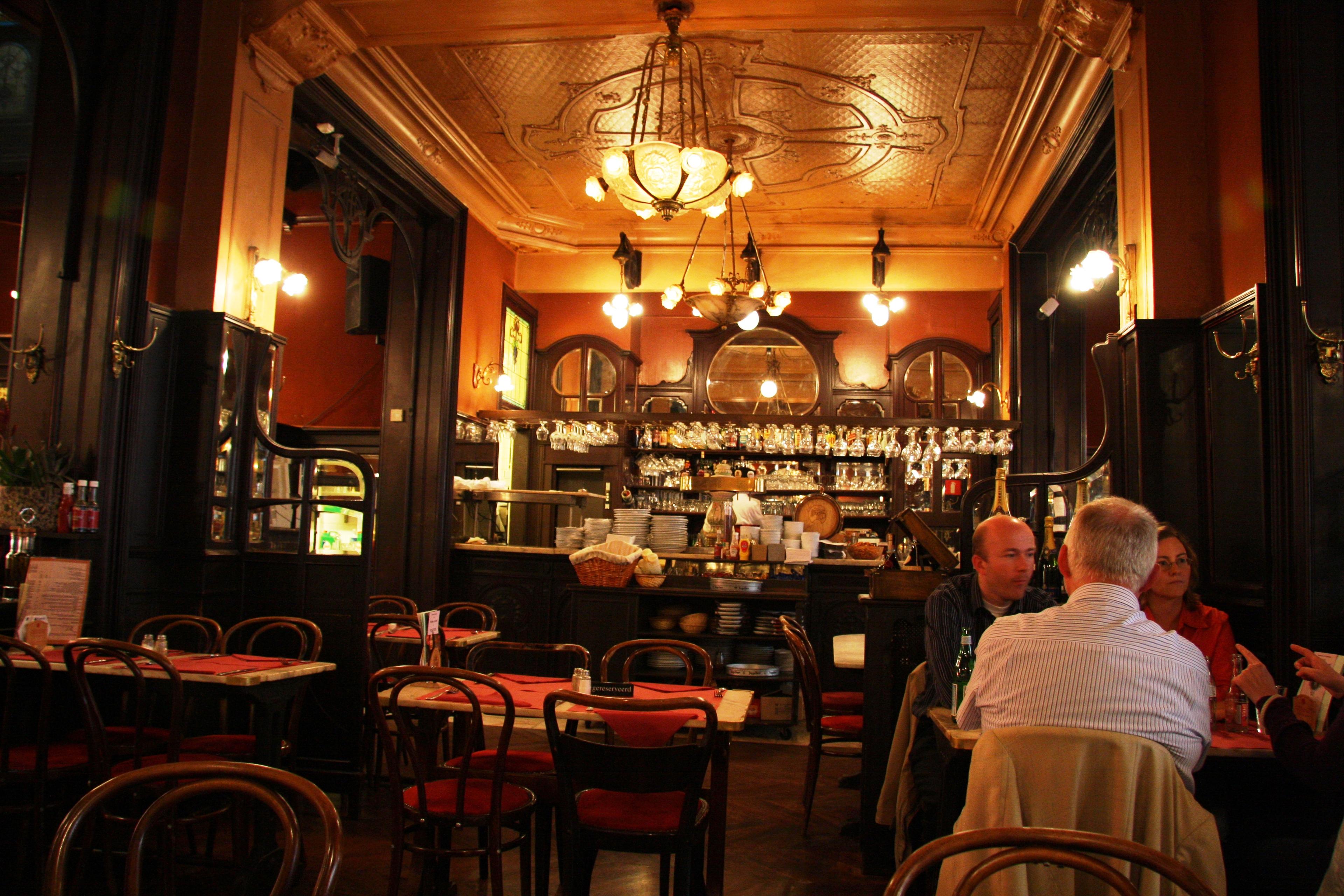 Cover image of this place Le falstaff