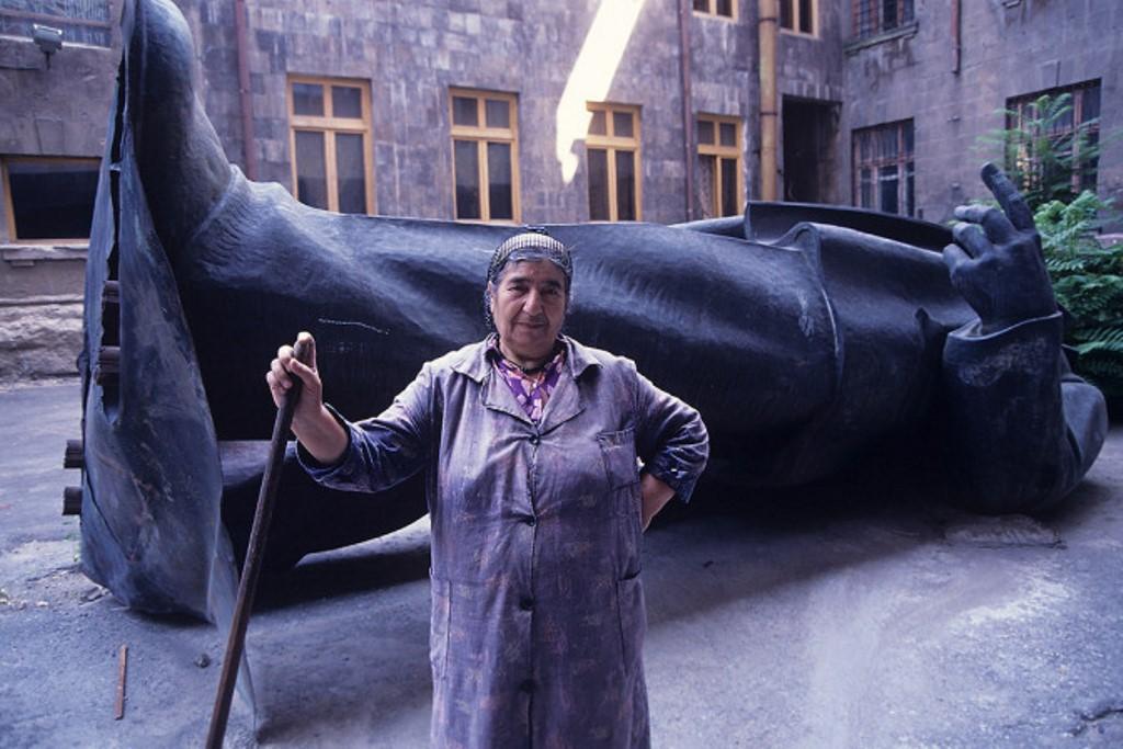 Cover image of this place Lenin's statue