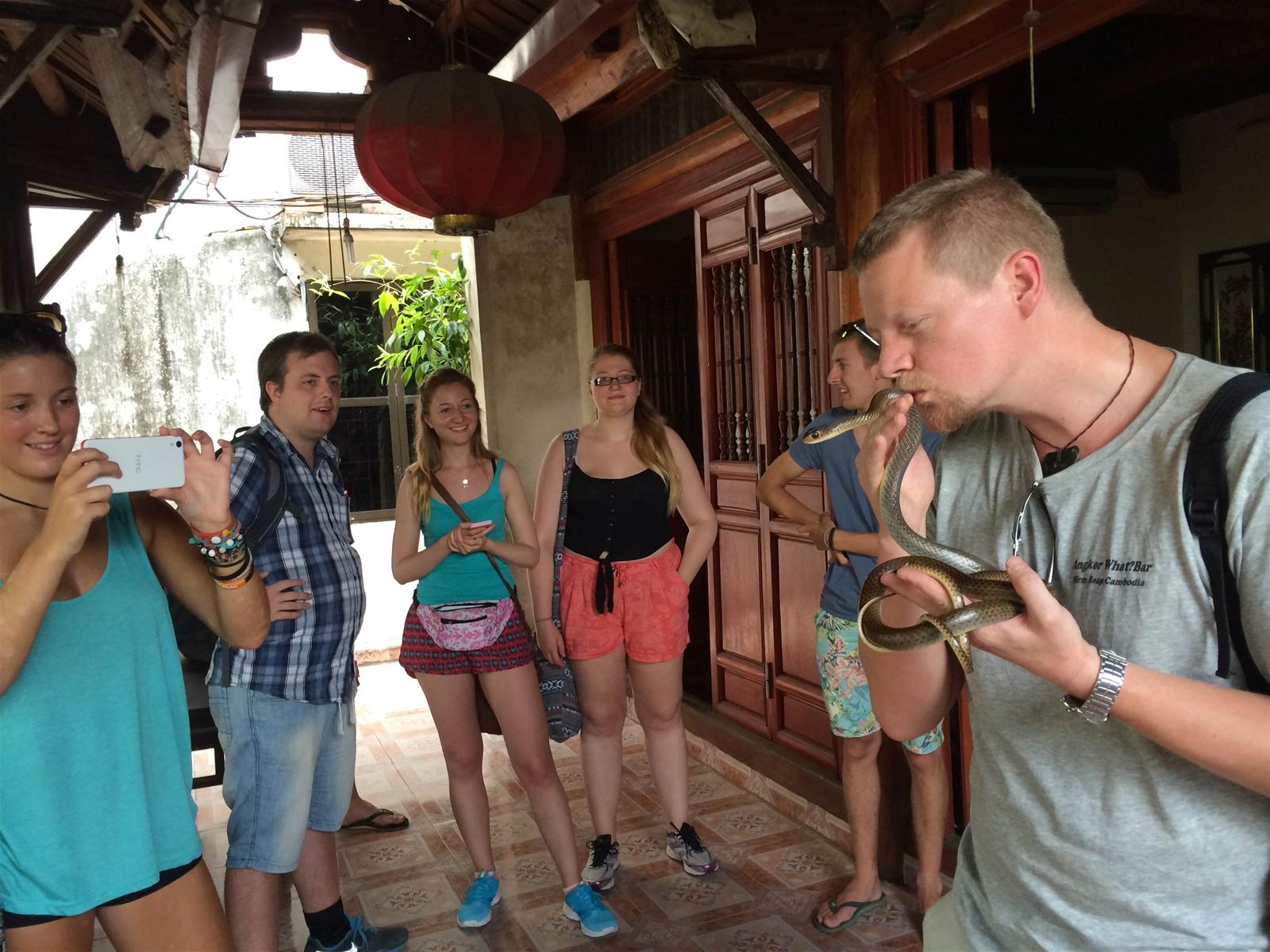 Cover image of this place Rắn Thế Hùng(Snake Meat Restaurant)