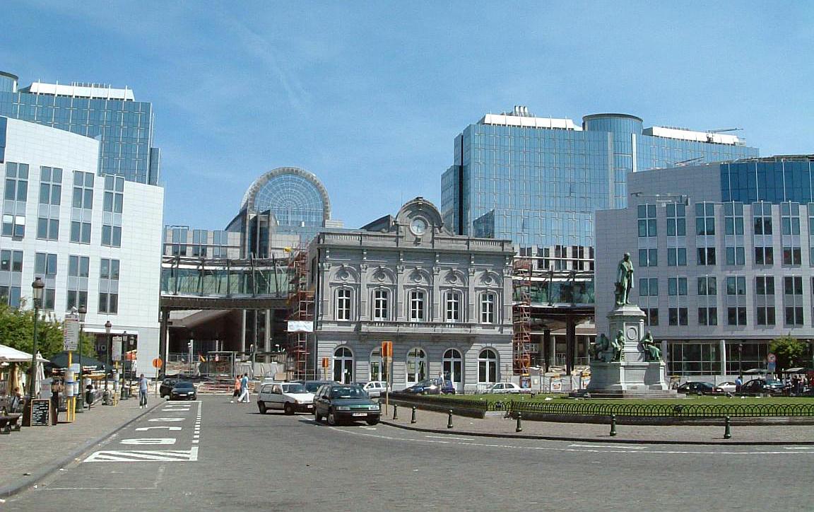 Cover image of this place Bulle à verre - Place de Luxembourg