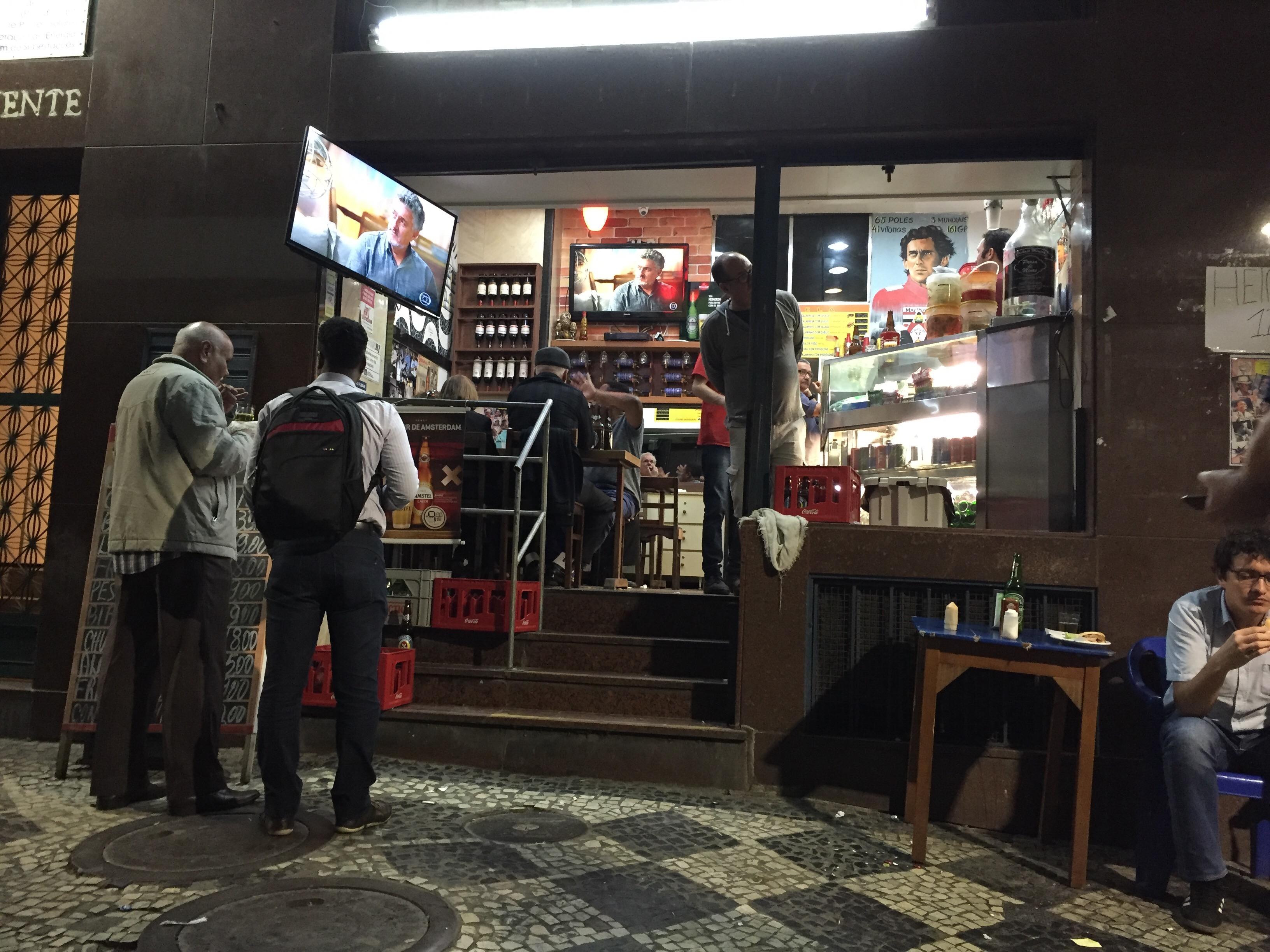 Cover image of this place Bar Escadinha