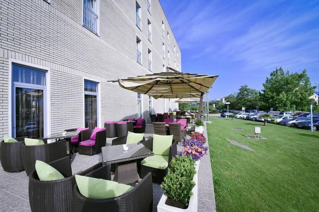 Cover image of this place Hotel City