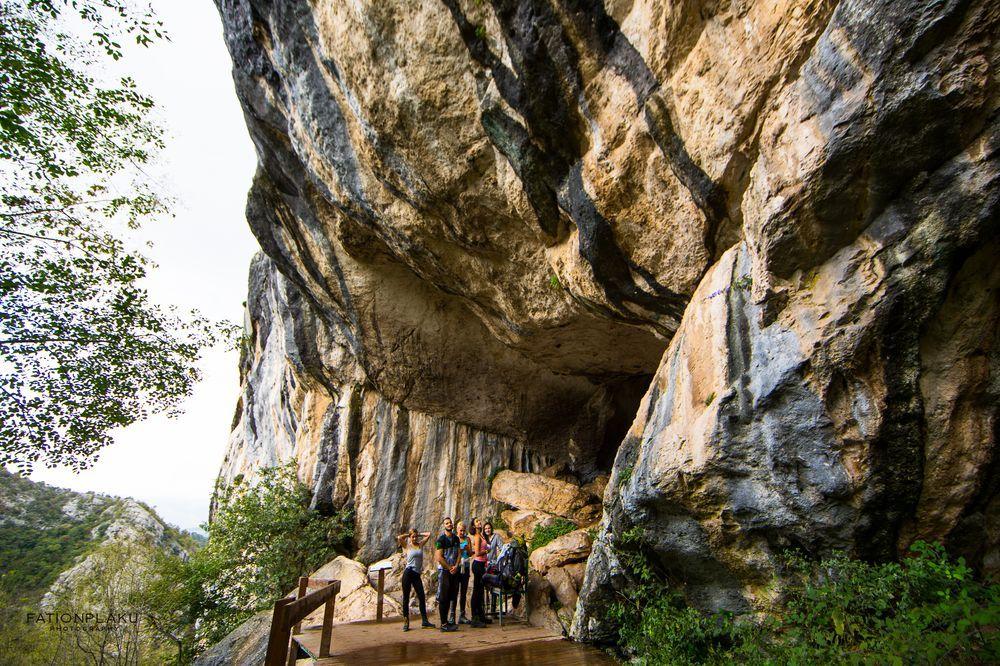Cover image of this place The Cave Of Pellumbas