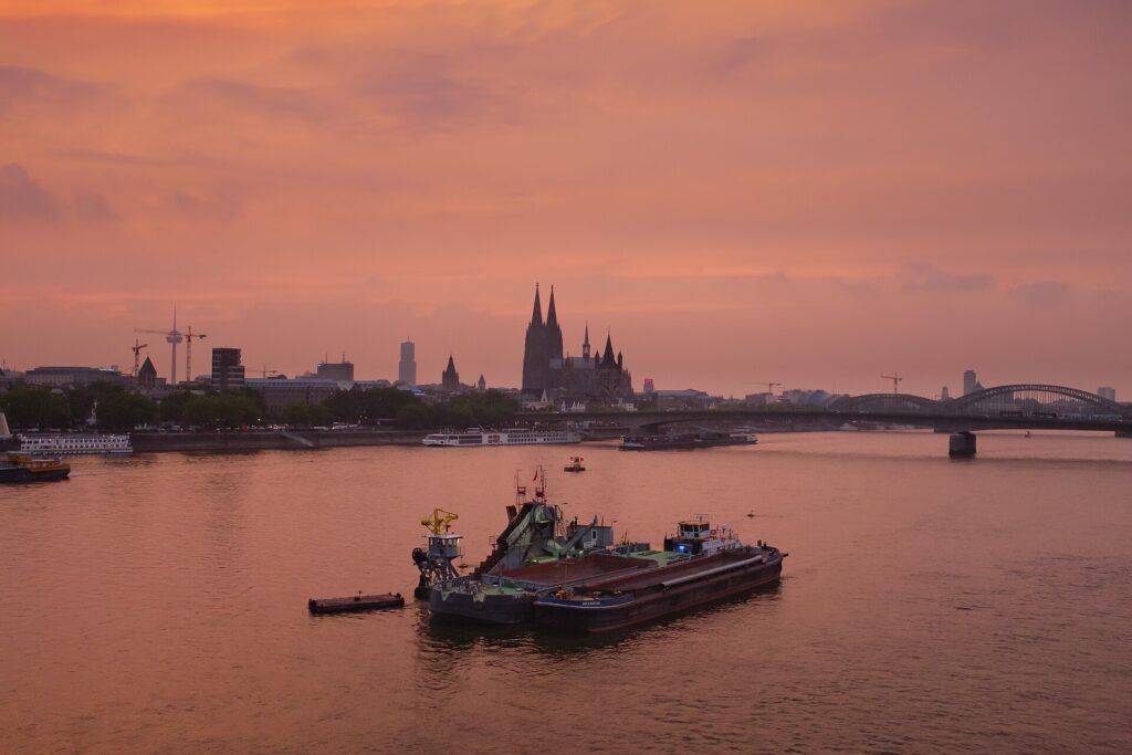 The Cologne skyline and the Rhine