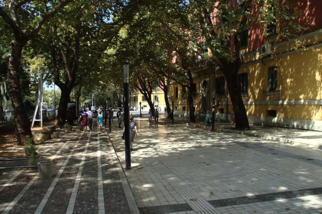 Tirana, pěší zóna
