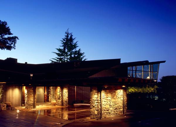 Front entrance of Canlis restaurant in Queen Anne, Seattle