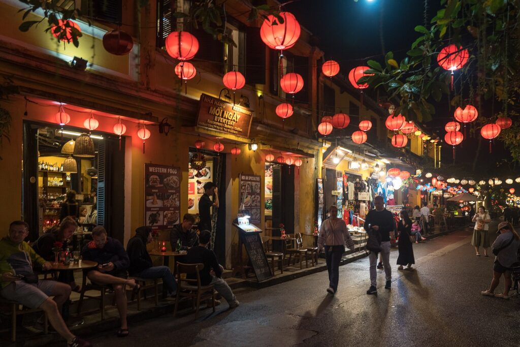 Lantern Making and Night Boat Tour
