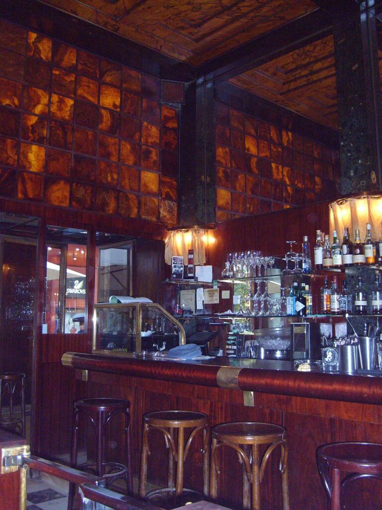 Loos American Bar, Vienna