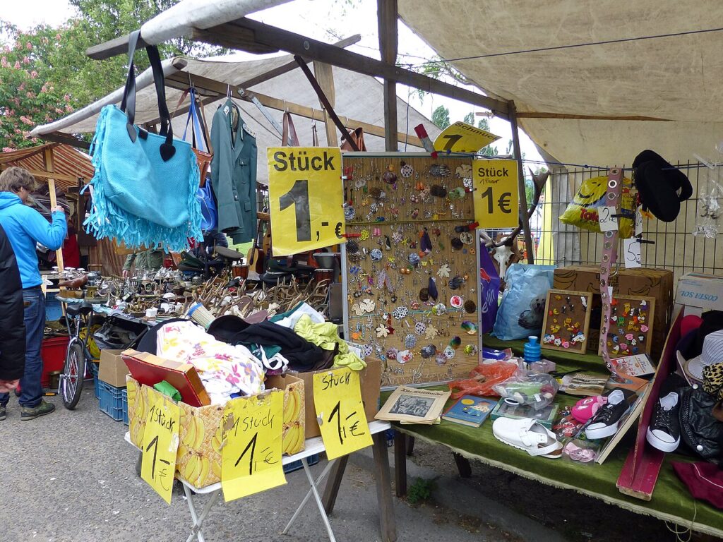 Berlin Flea Markets Like a Local: Mauerpark, Maybachufer & Beyond