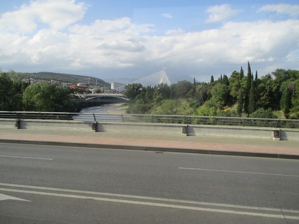 Millennium Bridge & Moraca