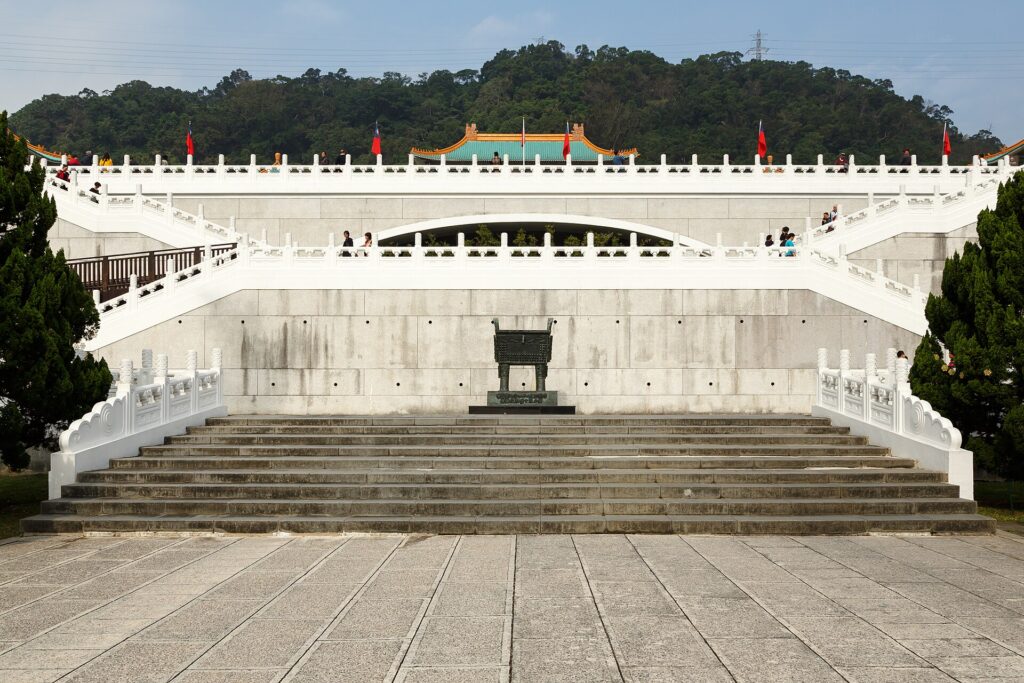 Taipei Taiwan National-Palace-Museum-01