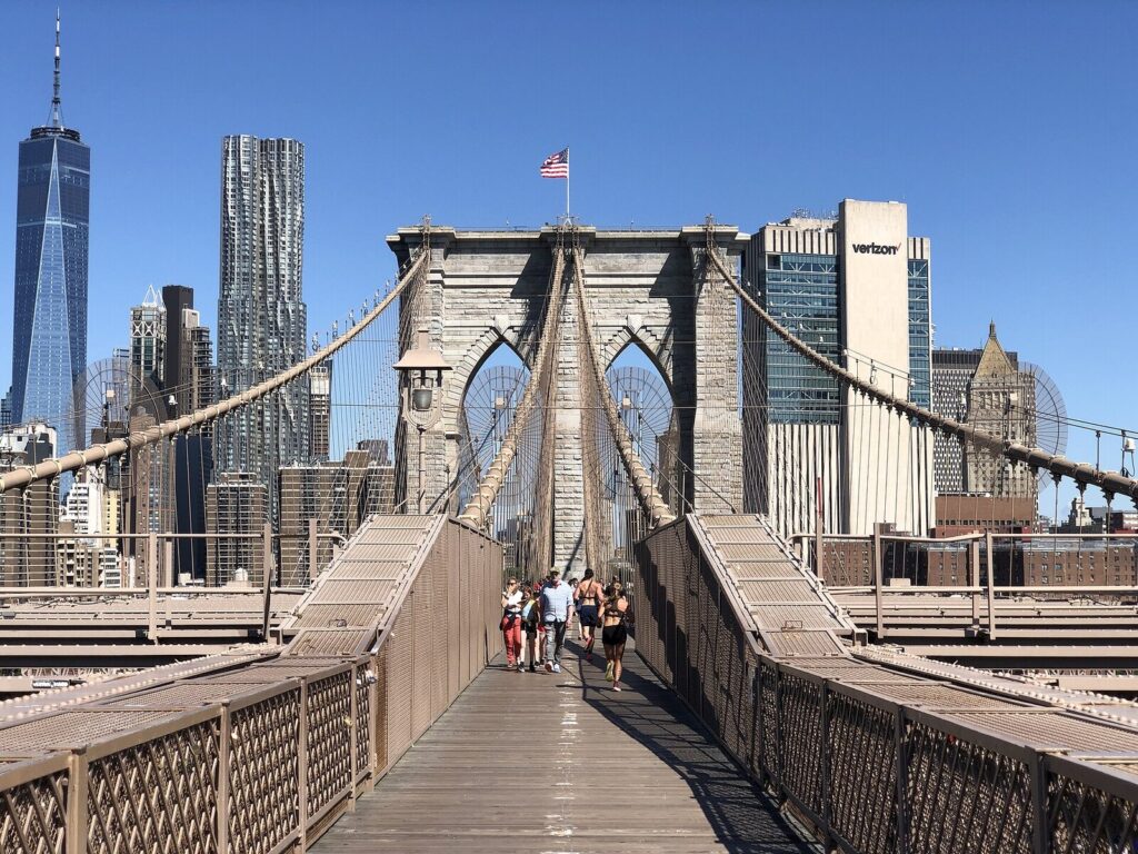 Brooklyn Bridge pedestrian walkway, New York City