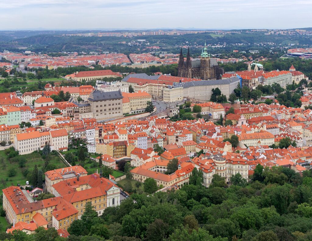 Old Town & Astronomical Clock Walking Tour