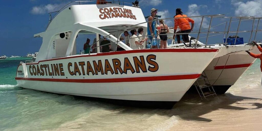 Catamaran party and snorkel cruise in Punta Cana