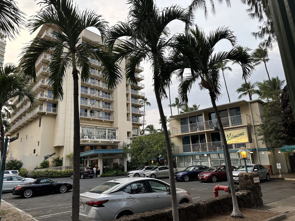 Kaimana Beach Hotel
