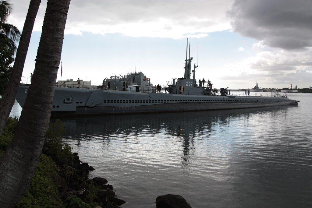 Pacific Fleet Submarine Museum and USS Bowfin