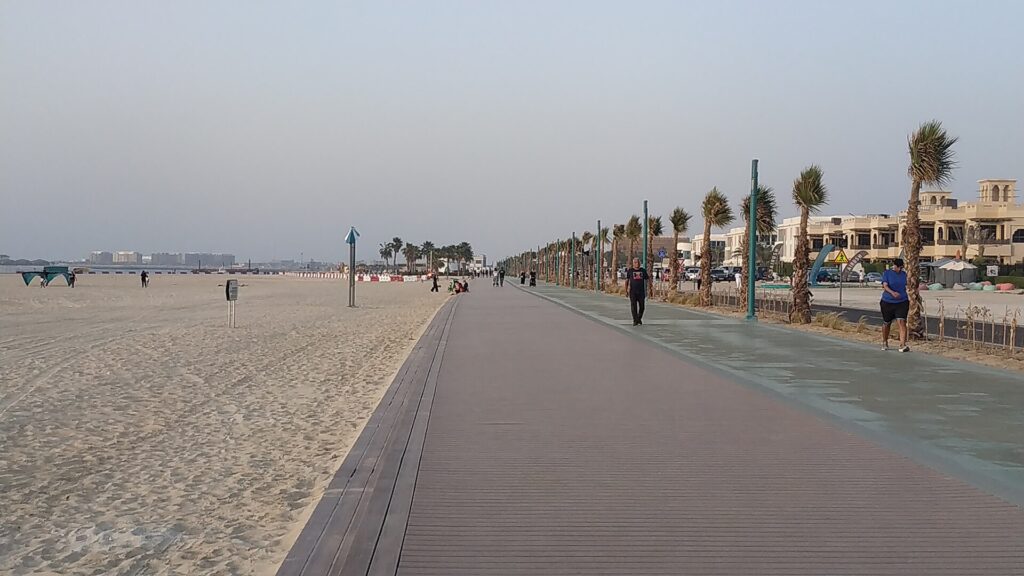 Rove La Mer Beach