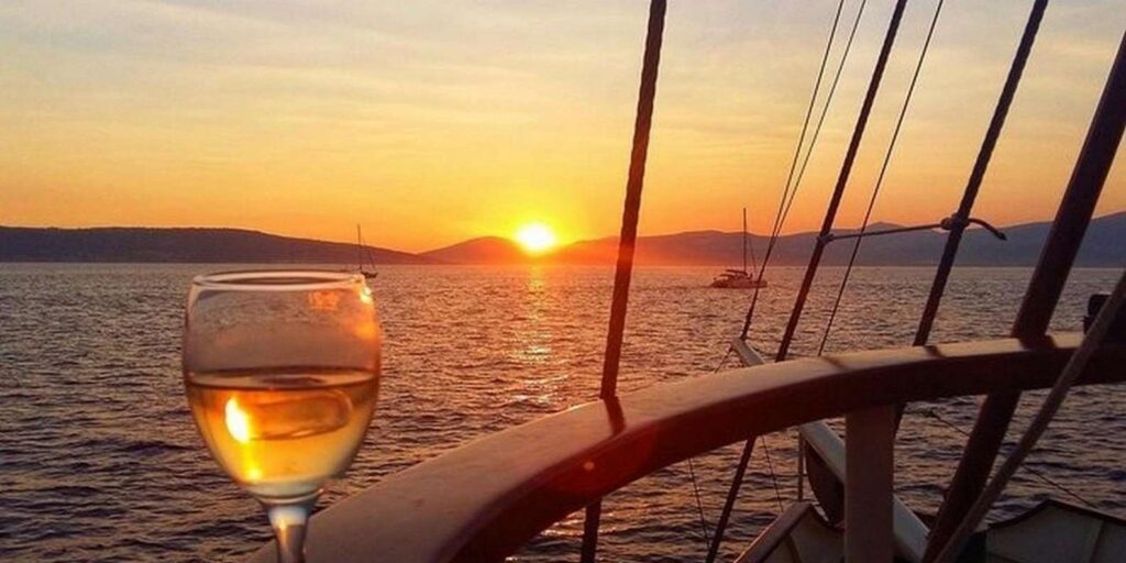 Varna Bay Sunset Cruise