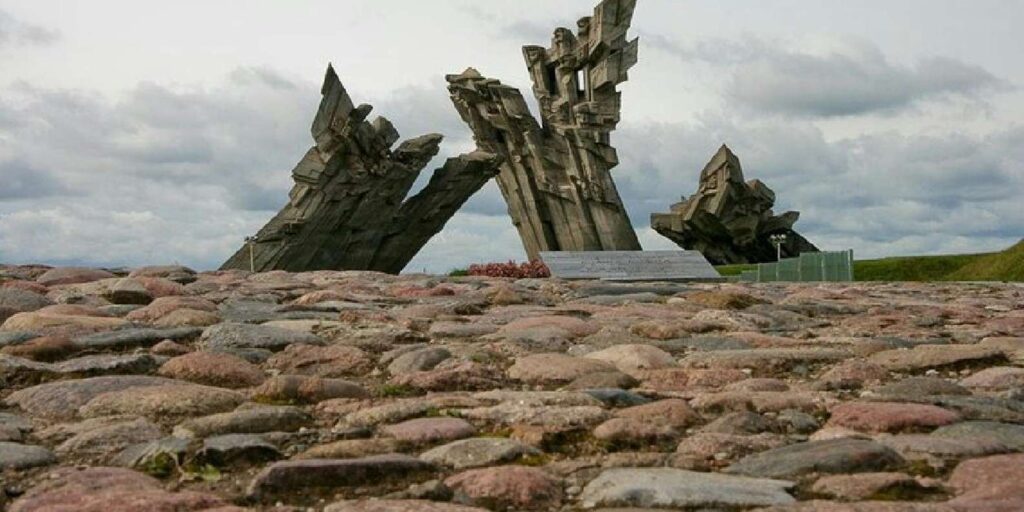 Private Kaunas Fortifications Tour